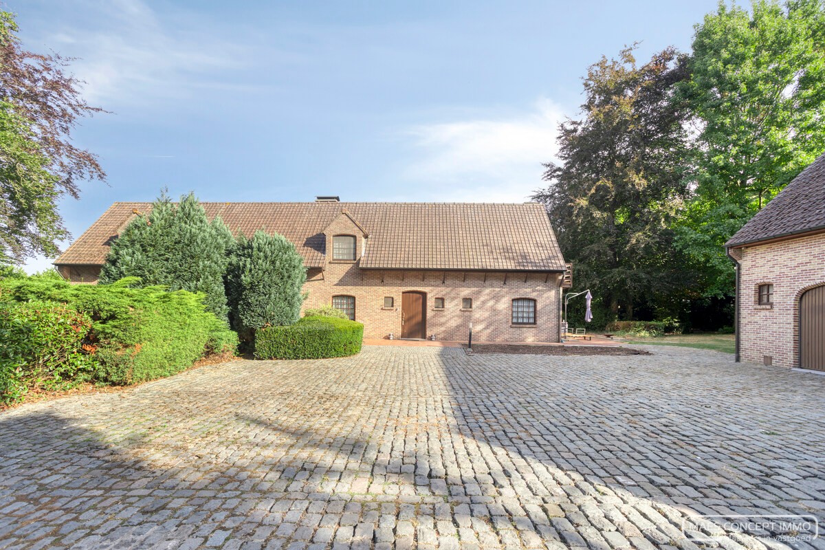 Authentieke hoeve te koop in Anzegem – omringd door 1,6 hectare groen - foto 5