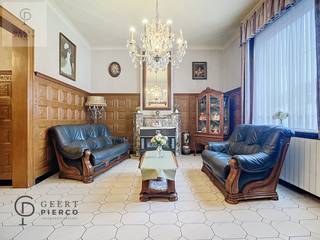 Welkom in het mooie Drieslinter, een charmante deelgemeente van Linter waar deze karaktervolle hoeve met loods op jou wacht! Met een perceel...