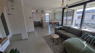 This beautiful furnished apartment is ready for new residents.The apartment is located in residence Molenhof, in a quiet area yet close to a bus stop...