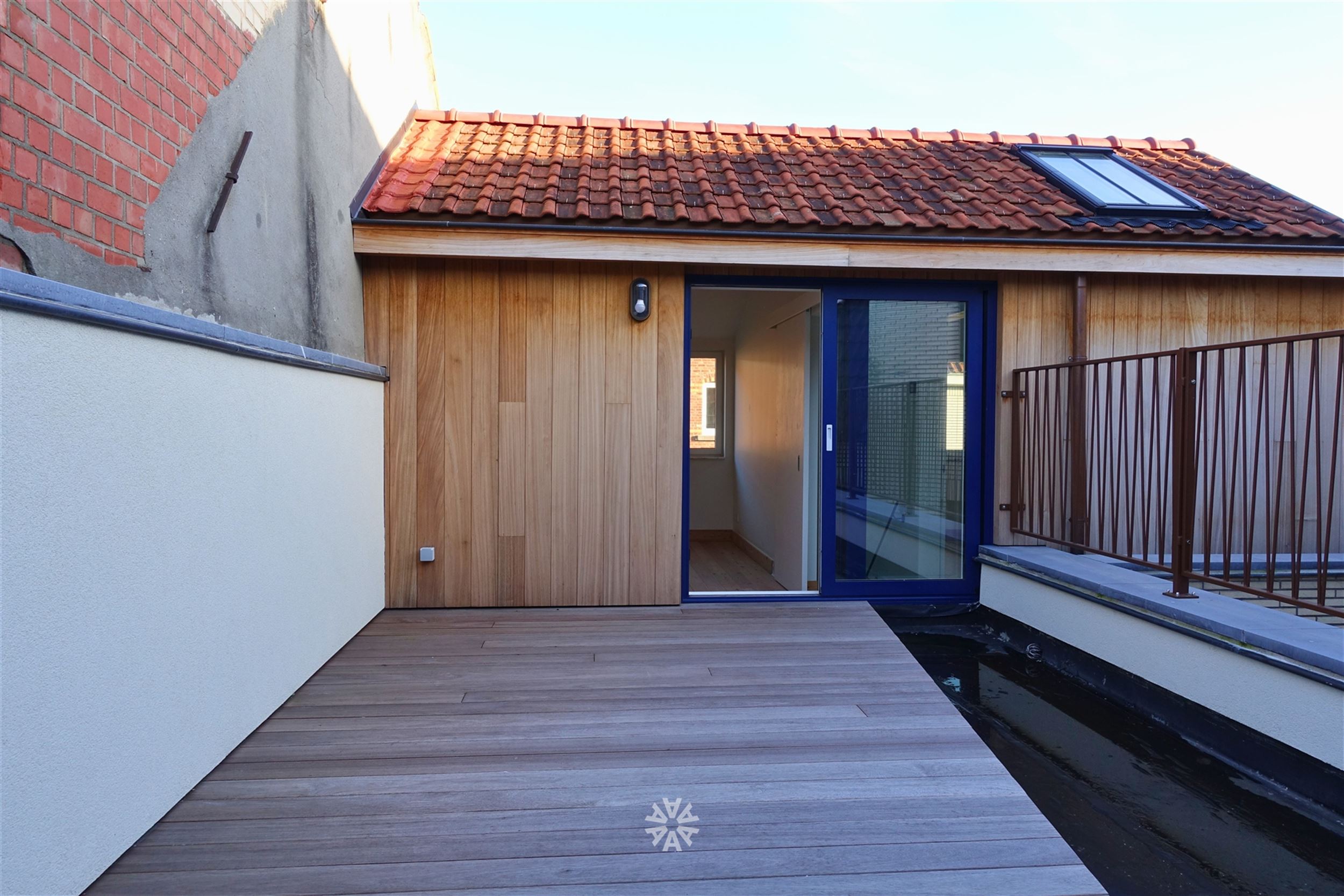 Gerenoveerde bel-etage op goede locatie te huur in Gent - foto 1