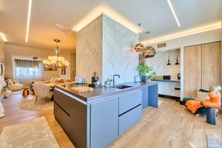 Luxe 2 slaapkamer appartement te grote Heide PeltWelkom in dit uitzonderlijke appartement waar ruimte, comfort en stijl naadloos samenkomen. Gelegen...