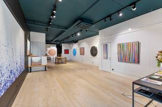 Het handelspand heeft frontaal zicht op de jachthaven. Commerciële ligging langs de vernieuwde, druk bezochte Robert Orlentpromenade en nabij...