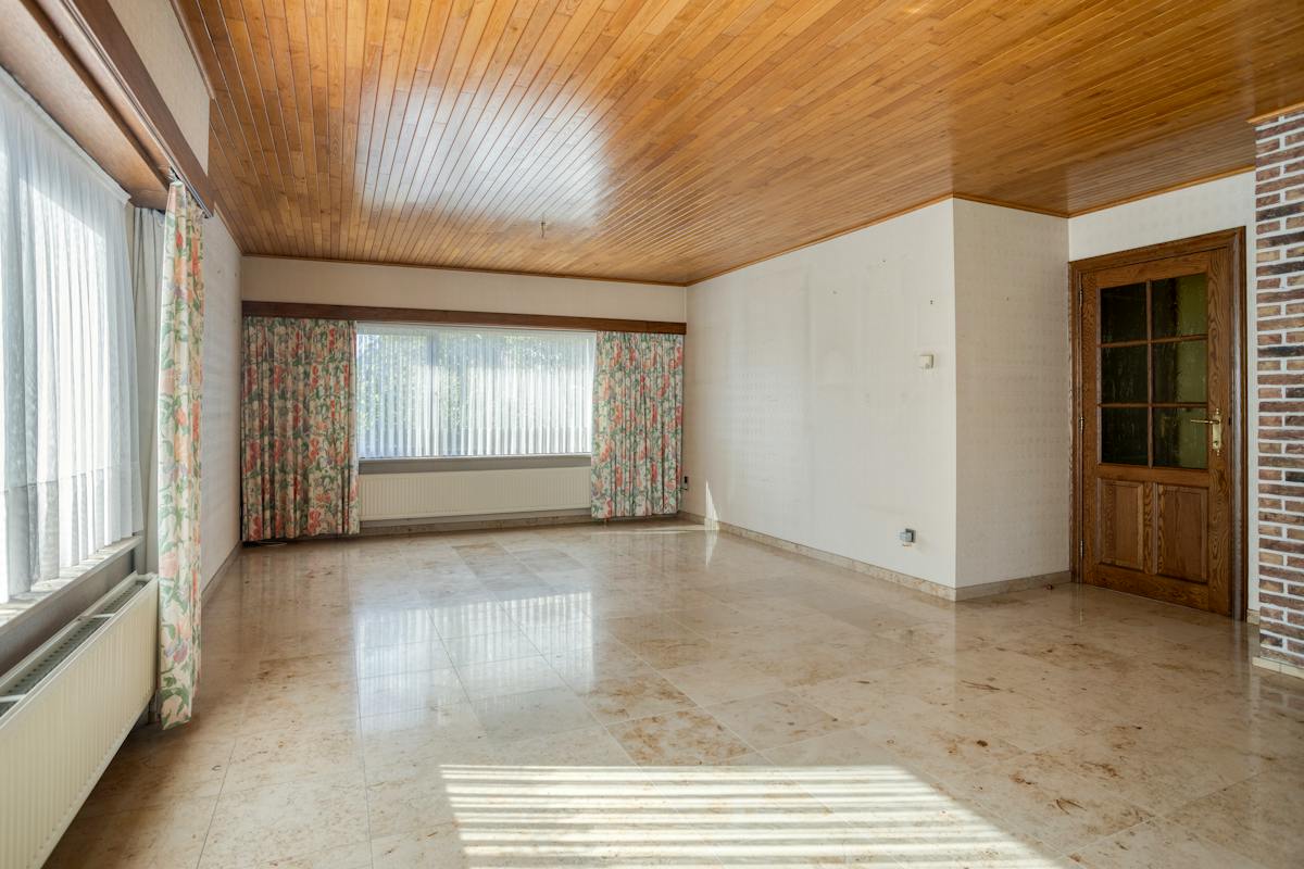 Goed gelegen huis te koop in Lichtaart - foto 5