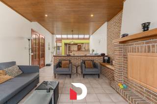 Gelegen in de Sint-Baafsstraat te Sint-Andries, geniet deze woning van een vlotte bereikbaarheid naar het centrum van Brugge, belangrijke...