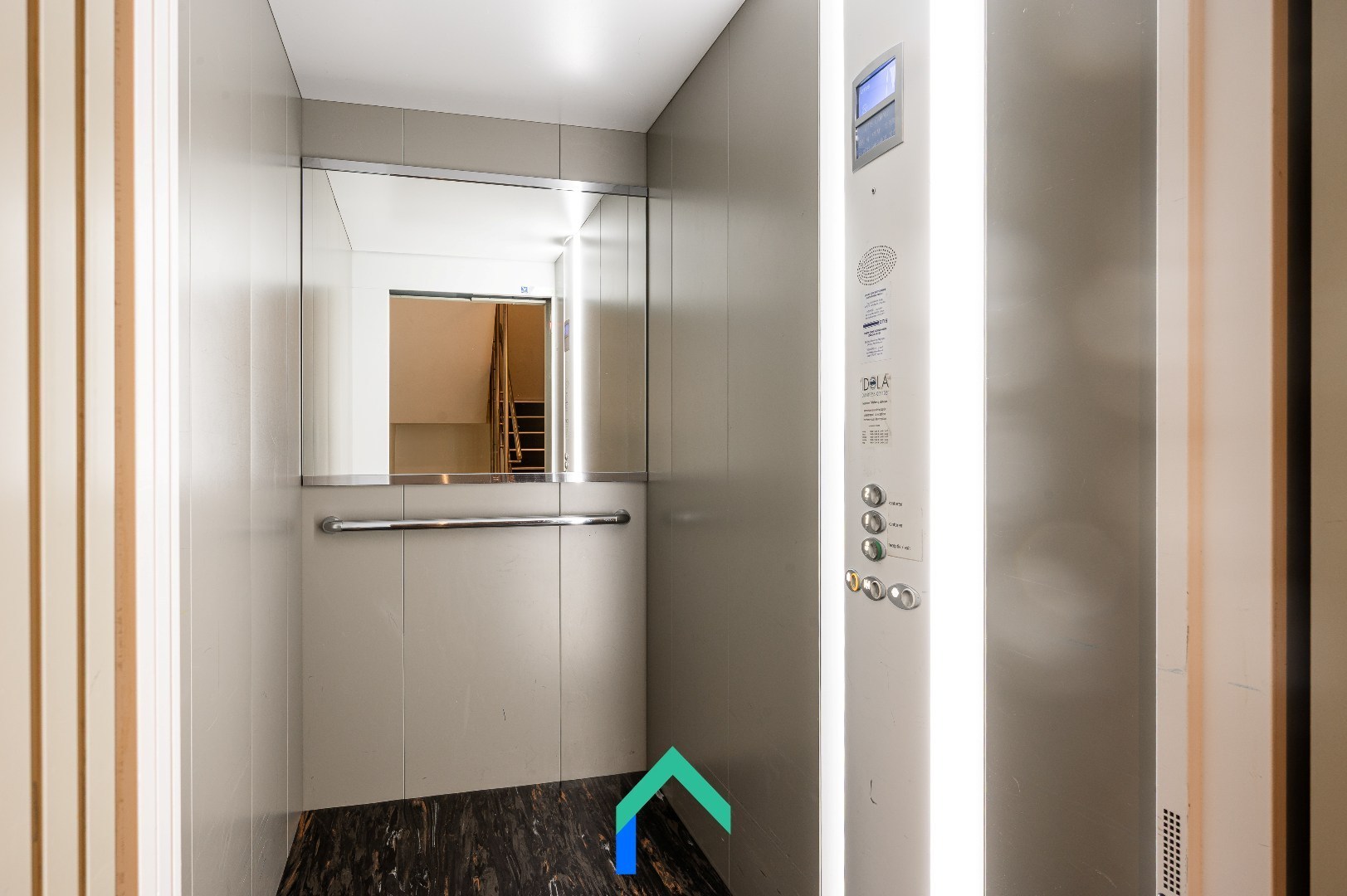 All-in kantoorruimte met groeimogelijkheden in het hart van Lochristi - foto 4