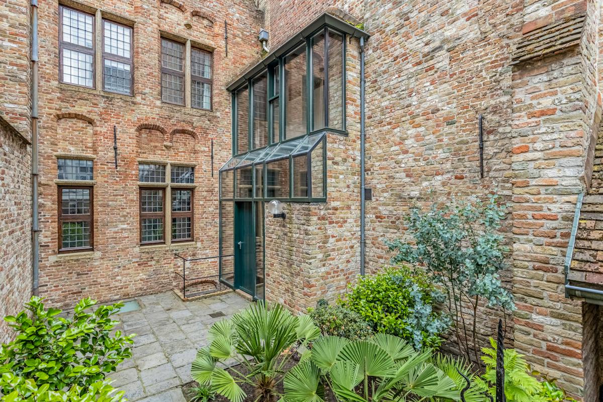 Unieke beschermde stadsparel in de schilderachtige Vlamingstraat te koop - foto 5
