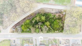 Te koop: projectgrond in Bree, gelegen in een groene en bosrijke omgeving op wandelafstand van de lagere school, het Itterdal, openbaar vervoer en...