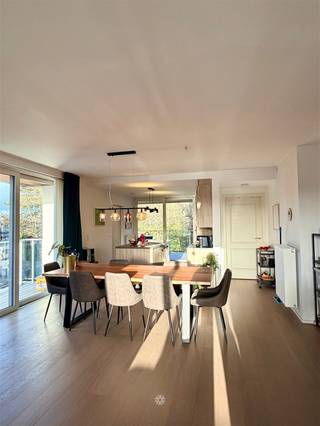 DESTELBERGEN - Are you looking for a luxurious apartment in the center of Destelbergen?Then this apartment might be for you. Main assets: * Well...