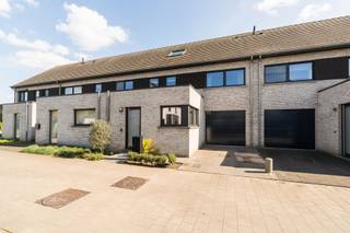 KIJKDAG Zaterdag "09/05" van 10u tot 12u! Contacteer Guy voor een afspraak op 0479 88 88 06!Instapklare, energiezuinige woning met 4 slaapkamers in...