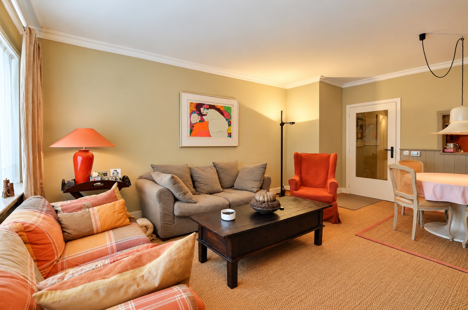 Exclusivité : agréable appartement avec jardin et spacieuse terrasse ensoleillée, idéalement situé à proximité de la place du Triangle. - photo 4