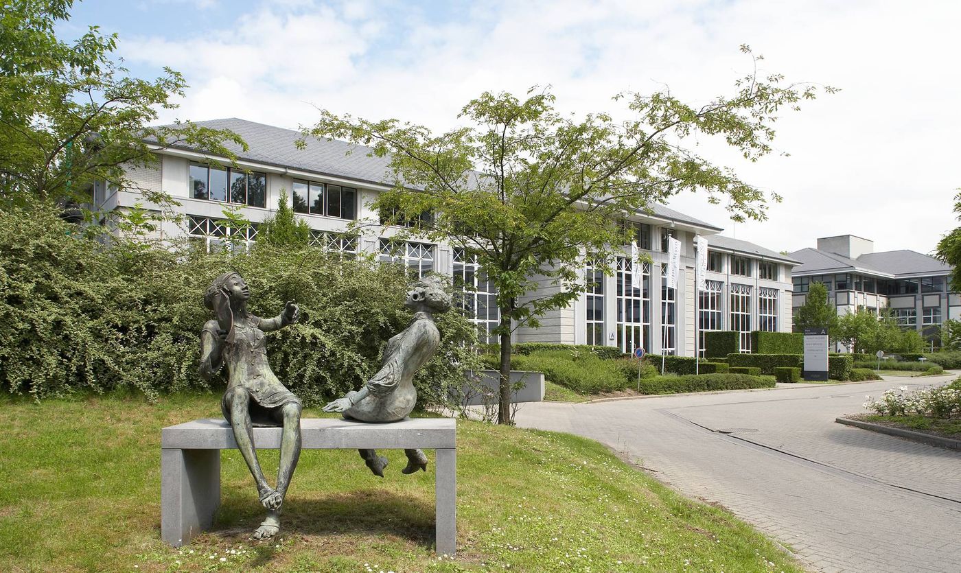 Kantoorruimte van 445 m² in bosrijke omgeving te Hoeilaart - foto 1