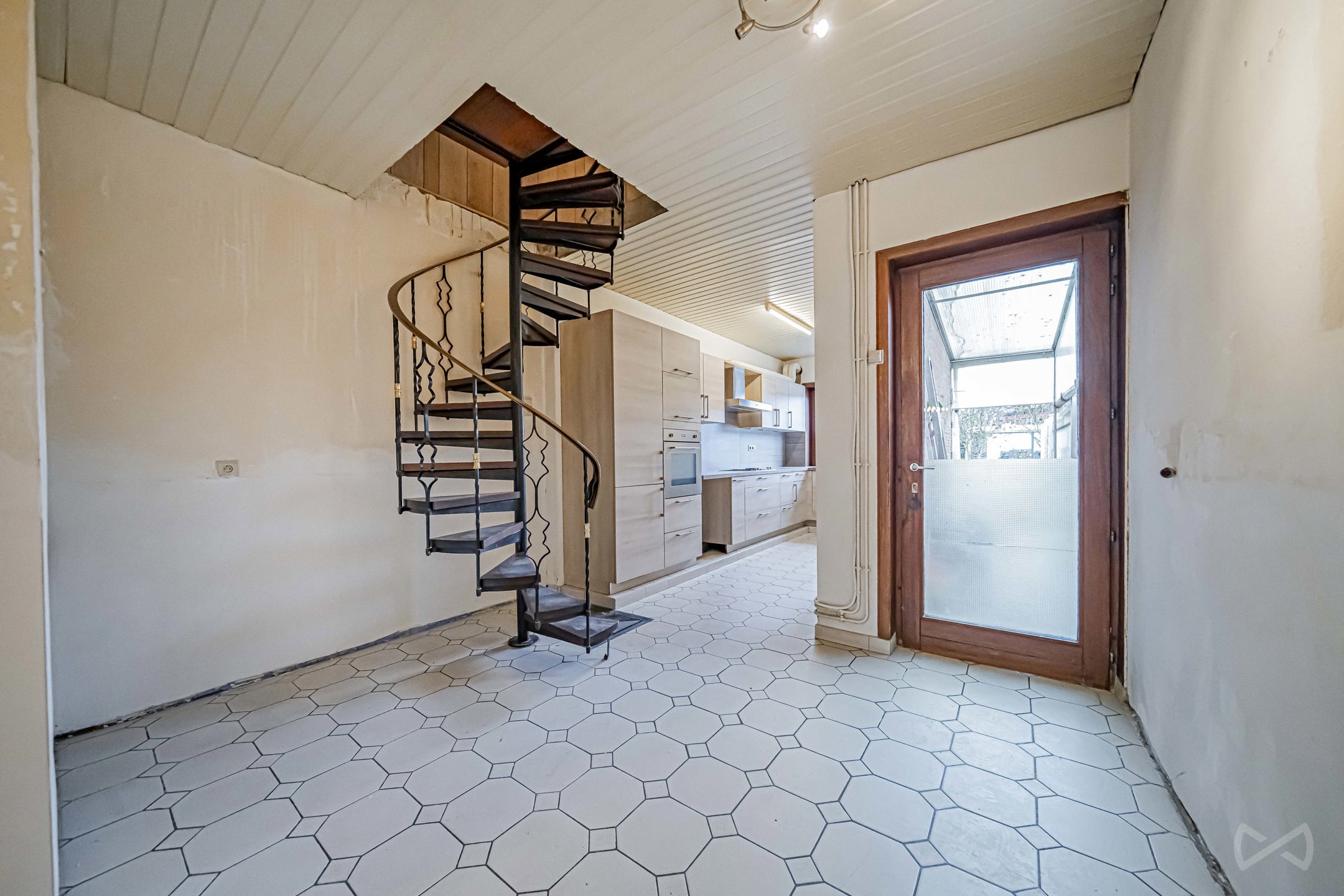 Huis te koop in Jumet met 4 slaapkamers - foto 4