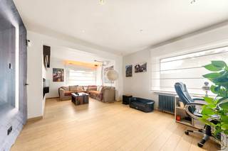 Belle et MAISON RÉNOVÉE ÉCONOMIQUE EN ÉNERGIE avec ALLÉE, JARDIN, mancave et 3 CHAMBRES !PANNEAUX SOLAIRES, CHAUFFE-EAU SOLAIRE, DOMOTIQUE, VITRAGE...
