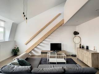 Appartement moderne en attique avec une belle terrasse en centre-ville ! L'appartement est situé dans une rue calme du centre-ville de Tirlemont...