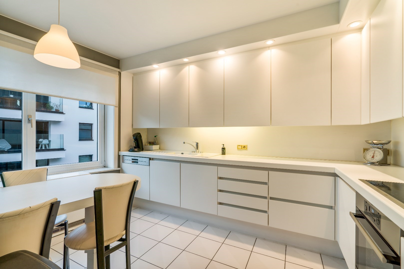 Groot en lichtrijk appartement (98 m²), 3 slpk, Torhout - foto 4