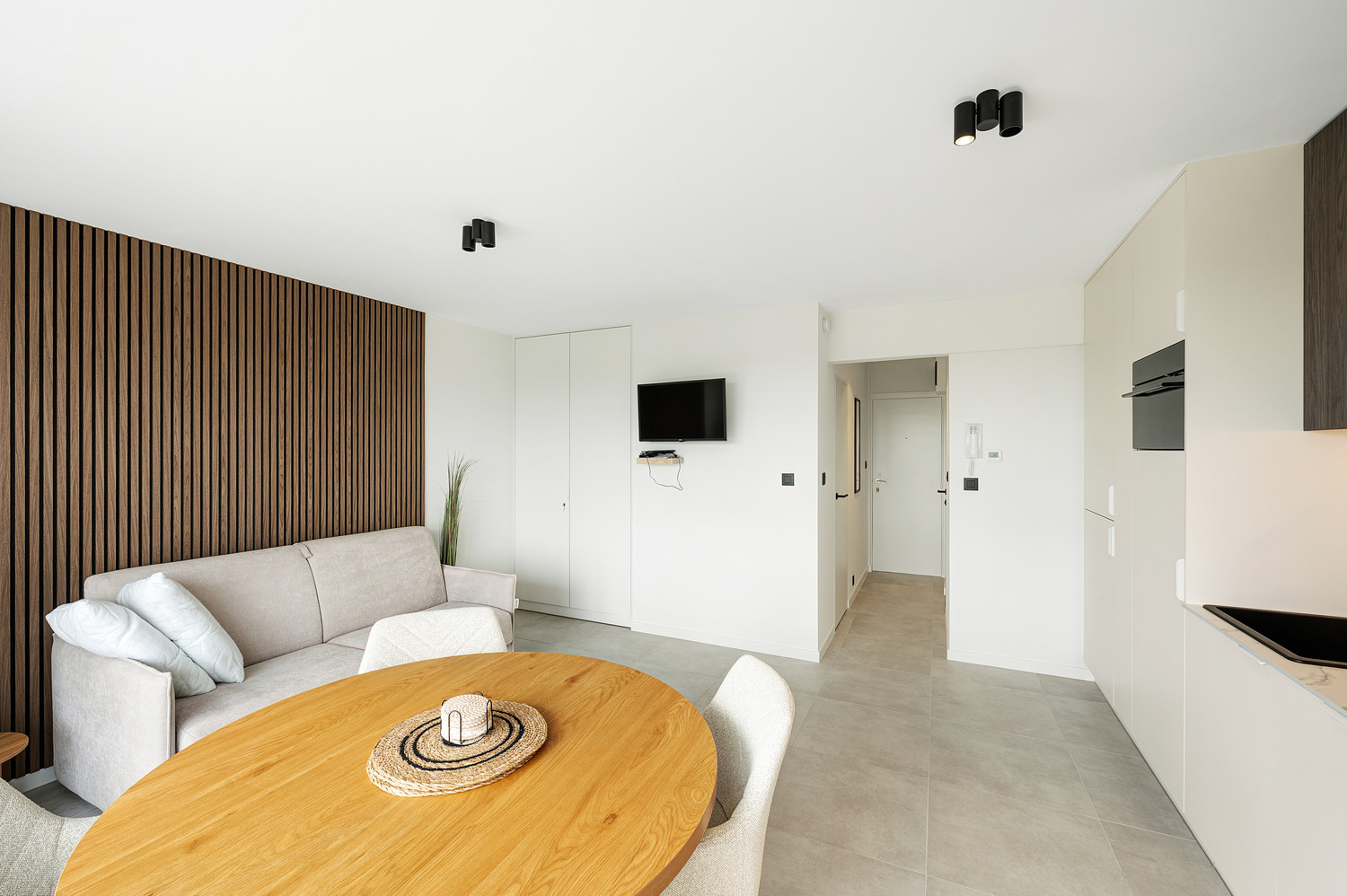Volledig vernieuwd appartement met open zichten achter de Zeedijk - foto 5