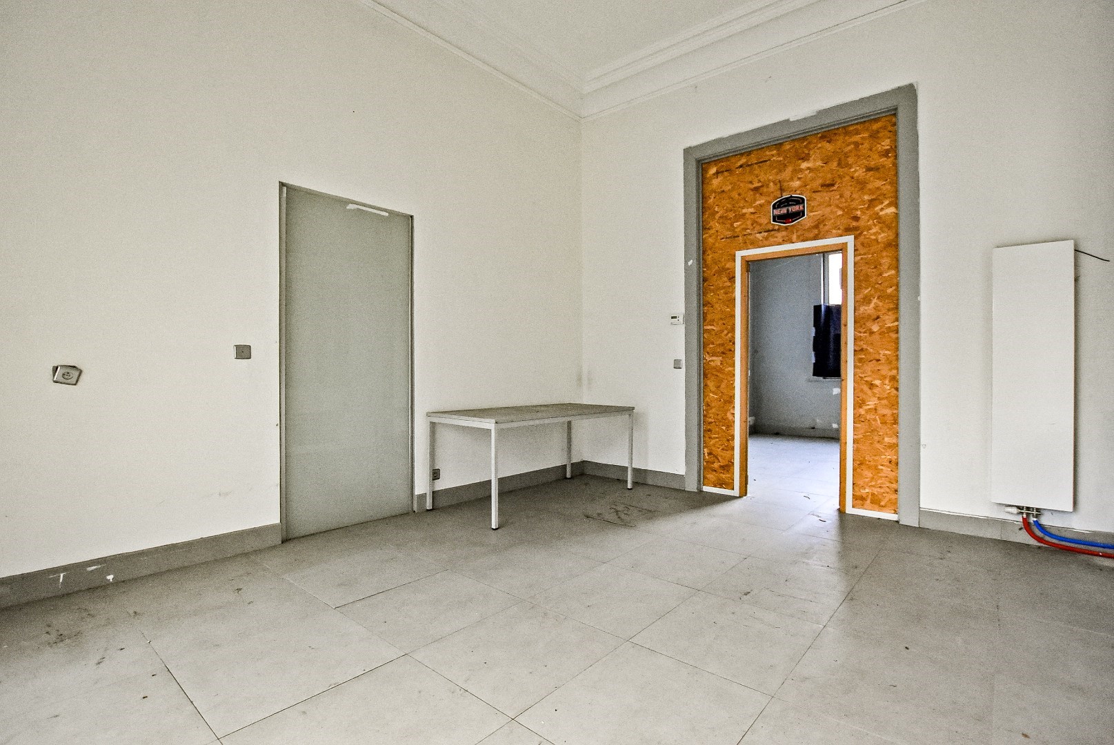 Zeer ruime te renoveren woning centrum Veurne! - foto 5