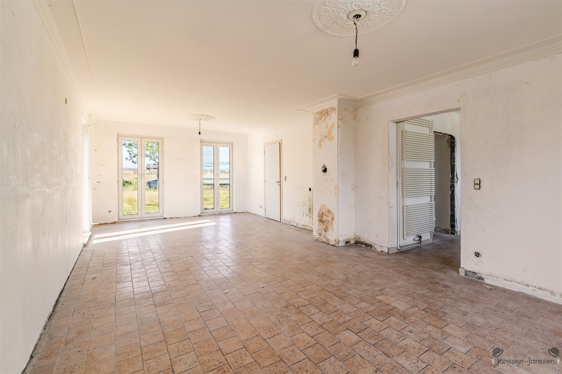 Karaktervolle woning met dubbele garage - foto 4