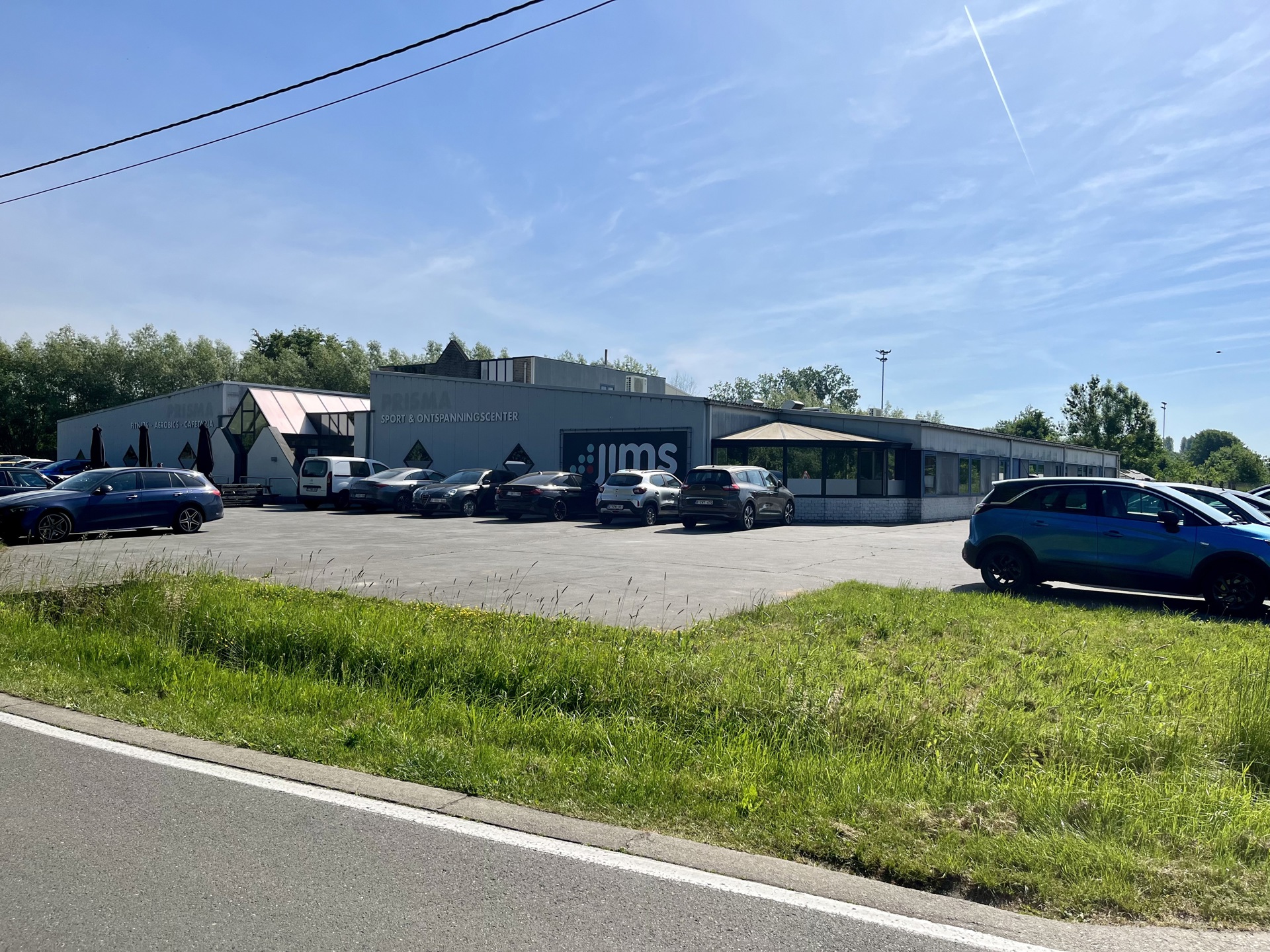 Fitnesscomplex met residentieel appartement - foto 1