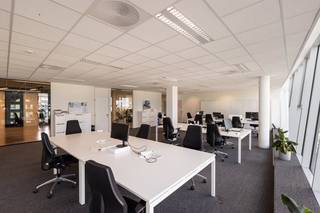 Deze bemeubelde full-service kantoren te huur liggen in het bedrijvencentrum MeetDistrict. Als onderdeel van de Planet Group Arena in Gent geniet...