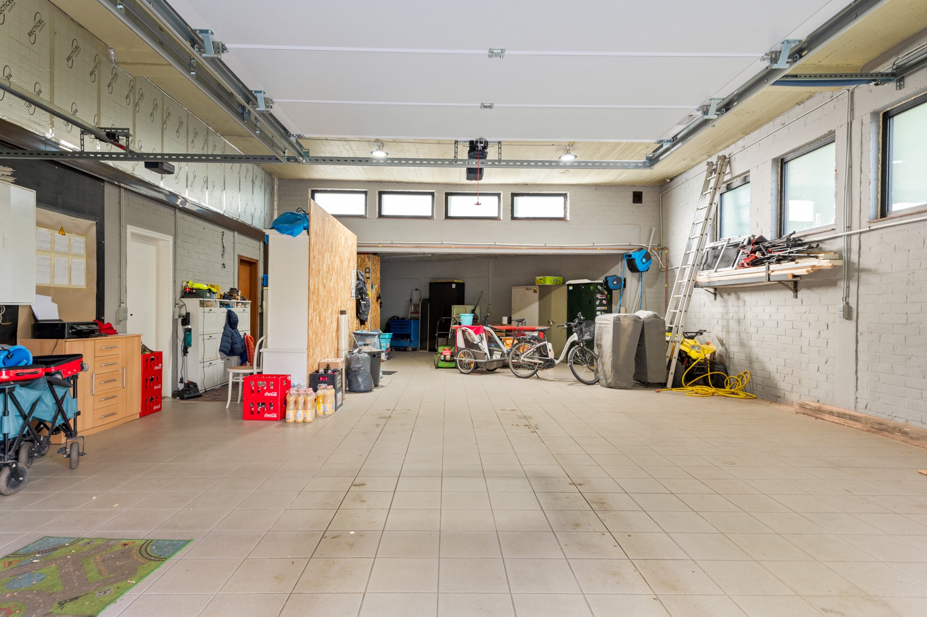 Veelzijdige villa met garage/magazijn van ca. 101 m - foto 5