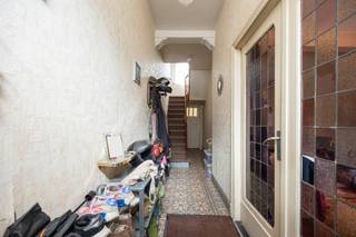 In een rustige straat in het hart van Wilrijk vind je deze ruime woning met vier slaapkamers, kelder en gezellige stadstuin terug. Een huis...