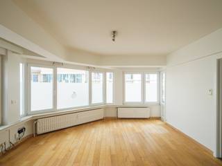Centrum Gent - Lichtrijk 2-slaapkamer appartement Domicilie verplicht - geen studenten toegelatenVoor een bezoek, mail naar info@carloeggermont.beDit...