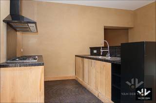 Deze LOFT is beschikbaar vanaf 1 maart 2026! Geen vaste kosten!Bewoners parkeren is van toepassing!Deze prachtige, stijlvol afgewerkte loft ligt pal...