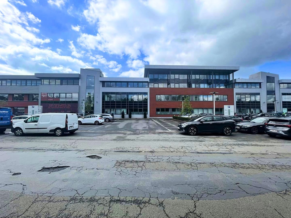 Kantoor (621 m²) te huur in Sint-Denijs-Westrem - foto 1