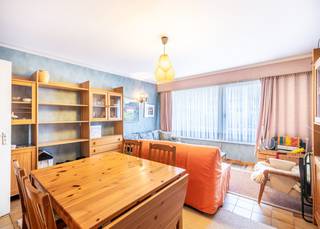 Te renoveren appartement met twee slaapkamers te koop in residentie "De Zouaaf" te Koksijde. Het gebouw bevindt zich op het Zouavenplein en geniet...