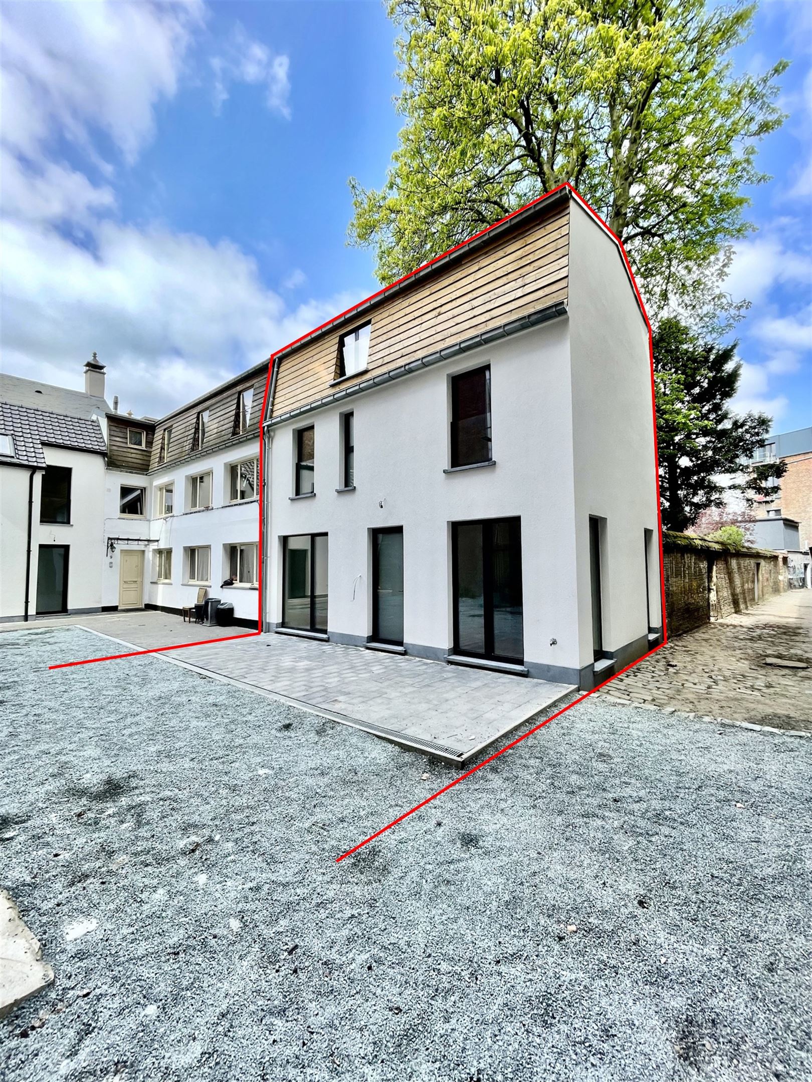 NIEUWBOUW HALF-OPEN STADSWONING 3SLK + 2 BADK + PRIVÉ PLEIN EN BERGING + STRAAT HALFMANENGANG - foto 1