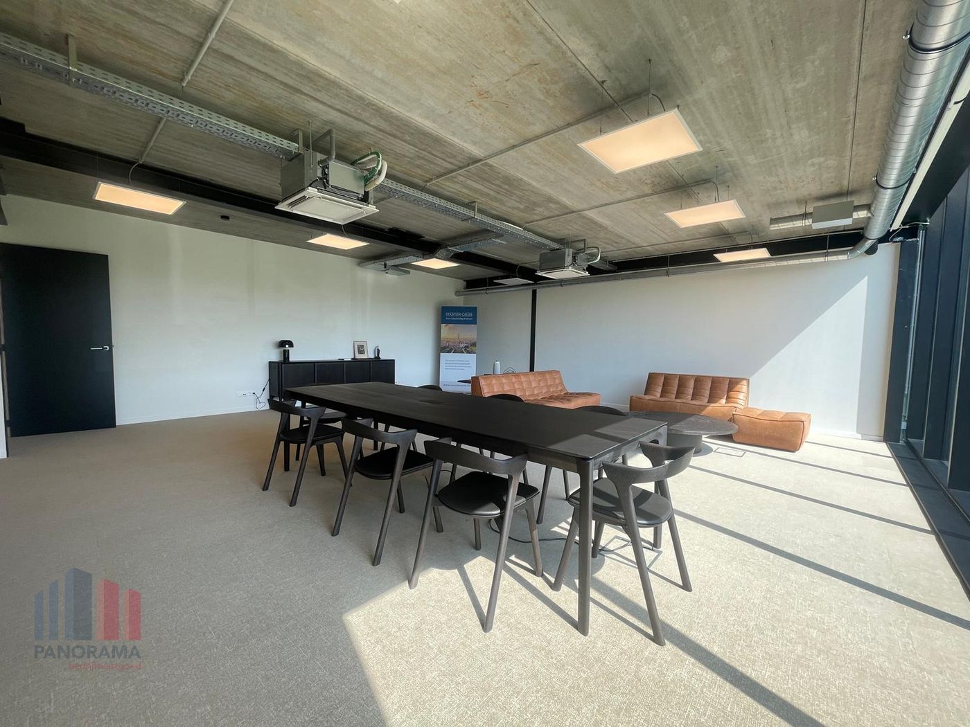 364 m² kantoorruimte nabij de E40 - foto 3