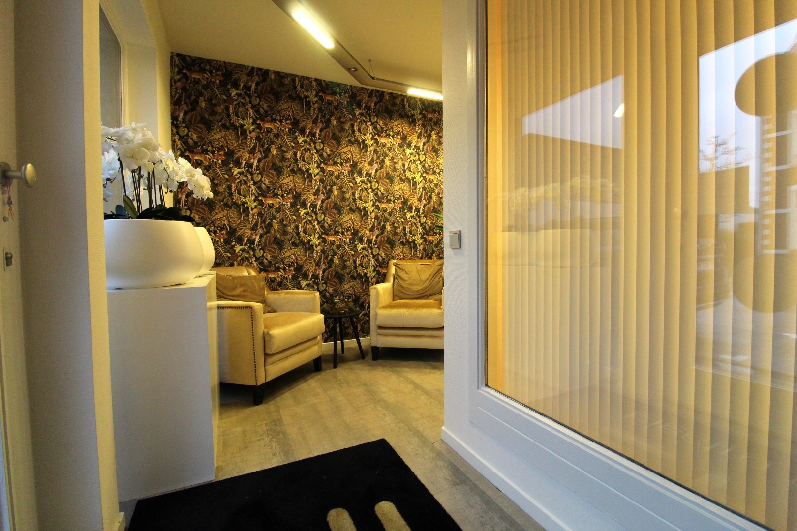 Commercial à vendre à Maaseik - photo 2