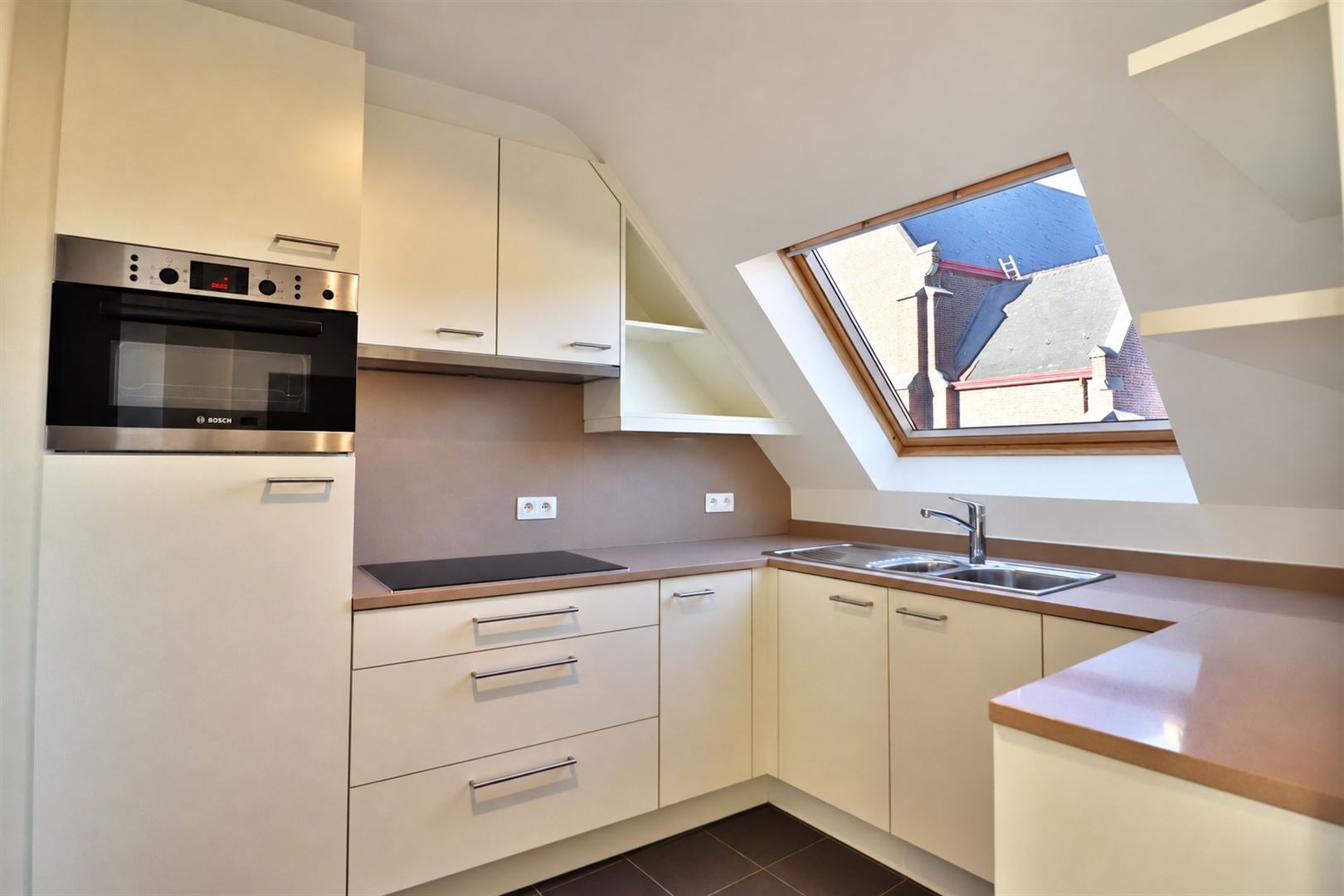 Appartement met garage - foto 4