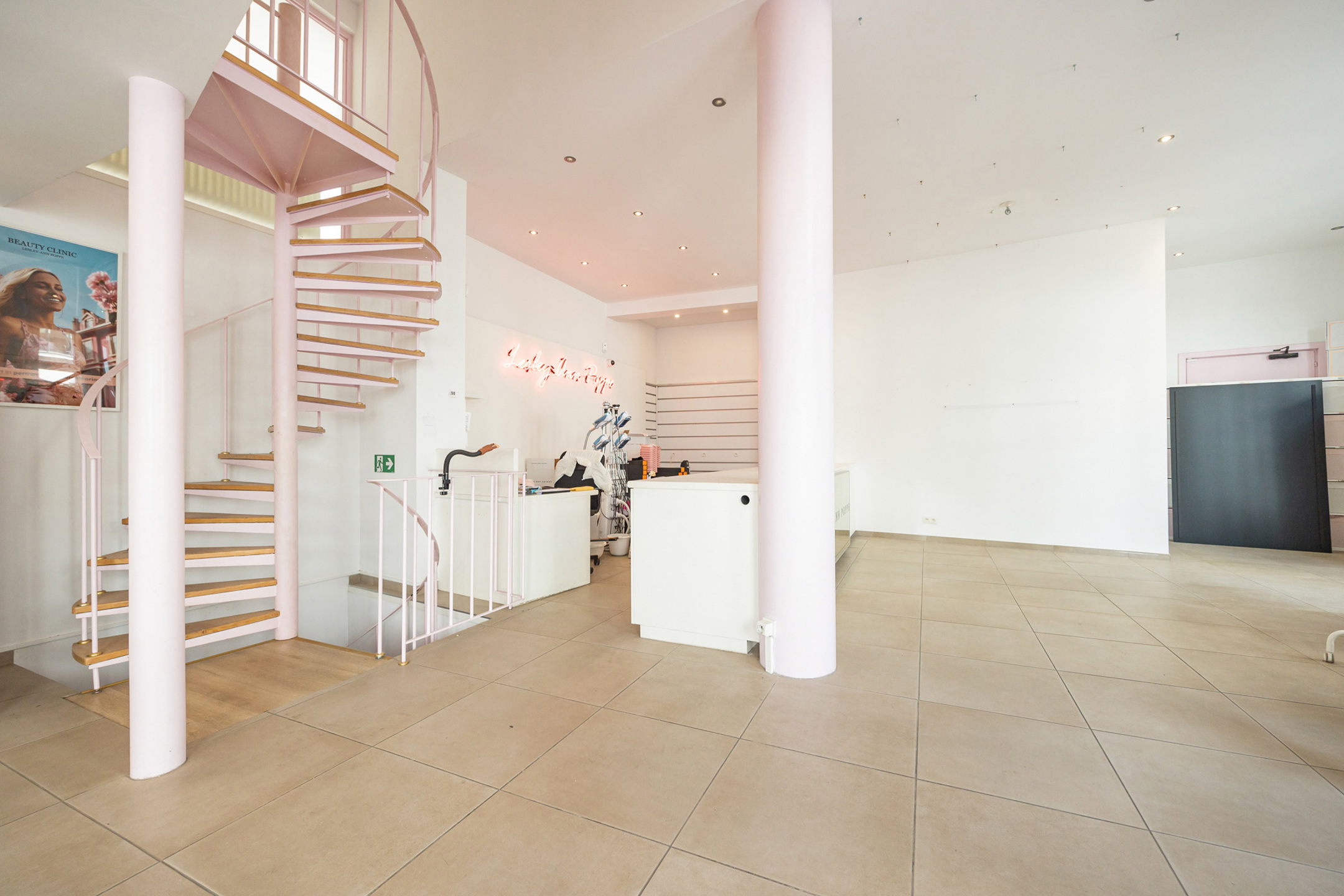 Commercial for sale in Antwerp - photo 3