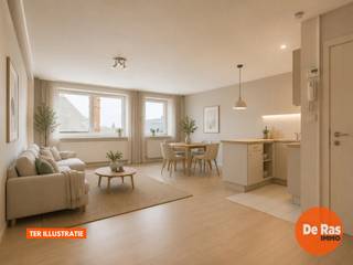 <strong>HERZELE – Starters -opbrengsteigendom, pal in het centrum. </strong><br /><br />Gelegen in een kleinschalige residentie, op het tweede verdiep (toegankelijk via lift) met mooi zicht op de Markt. Het appartement werd voorzien van alle faciliteiten en bevindt zich op wandelafstand van winkels, scholen, openbaar vervoer en in directe omgeving van alle invalswegen.<br /><br />Het appartement geniet van een inkomhal met vestiaire en apart gastentoilet, lichtrijke woonkamer met open keuken, slaapkamer en badkamer. Gelet op het gunstig EPC-label (B), geen renovatieplicht dankzij aanwezigheid van de nodige isolatie, dubbele beglazing en recent de nieuwe verwarmingsinstallatie. Overigens nog een praktische kelderberging voorzien. Kortom, de ideale opportuniteit voor starters of als investering.<br /><br />Info en bezoek: 053/60.65.60<br />De vermelde prijs is een richtprijs. Na ontvangst van de biedingen zal de verkoper beslissen of hij/zij de eigendom verkoopt aan het beste bod. De richtprijs is aldus niet bindend voor de verkoper. Voor meer info kunt u ons contacteren of het reglement raadplegen op onze website.