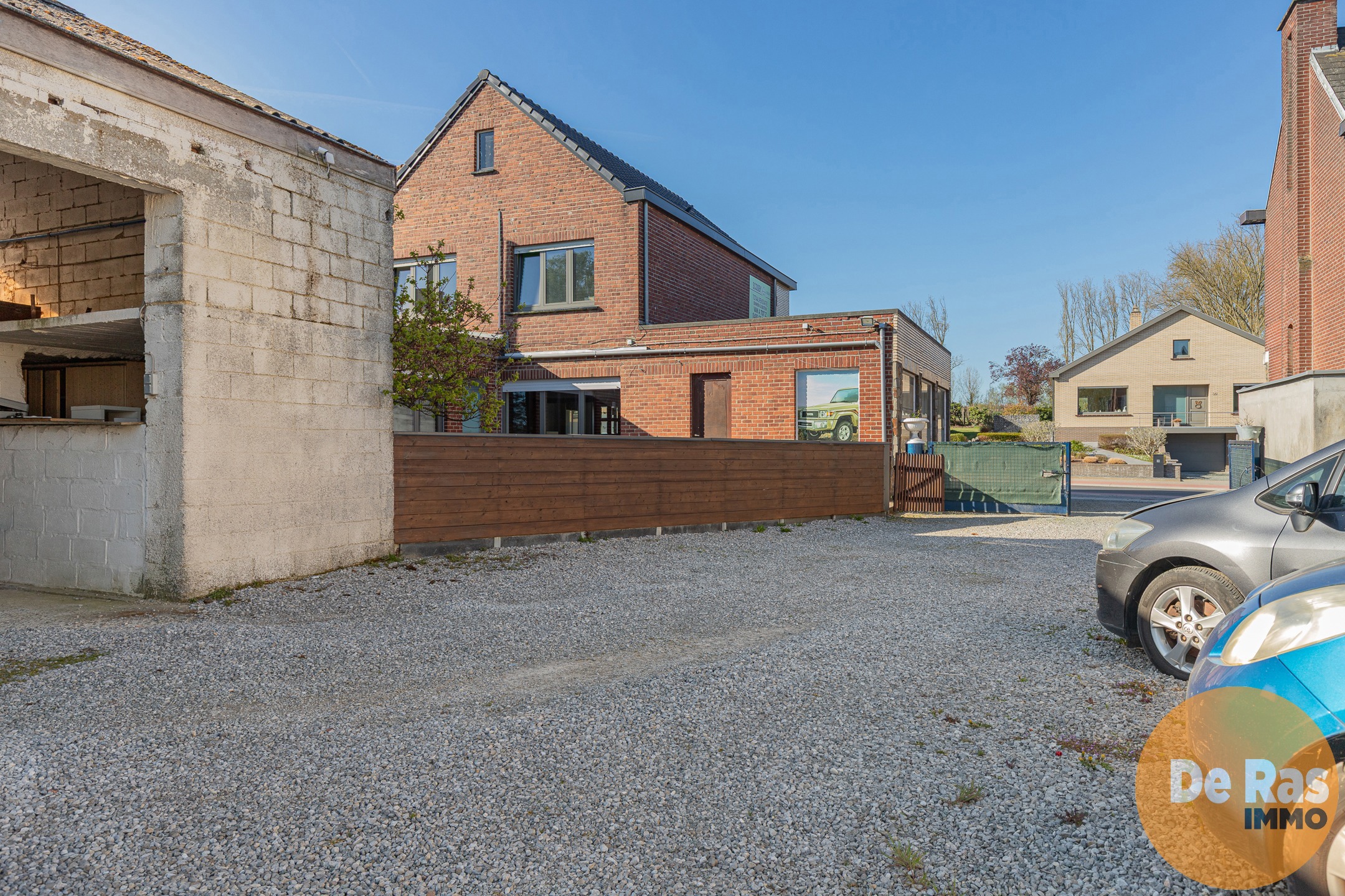 BURST- Vergunde loods (400m²) met woning op centrale locatie - foto 4