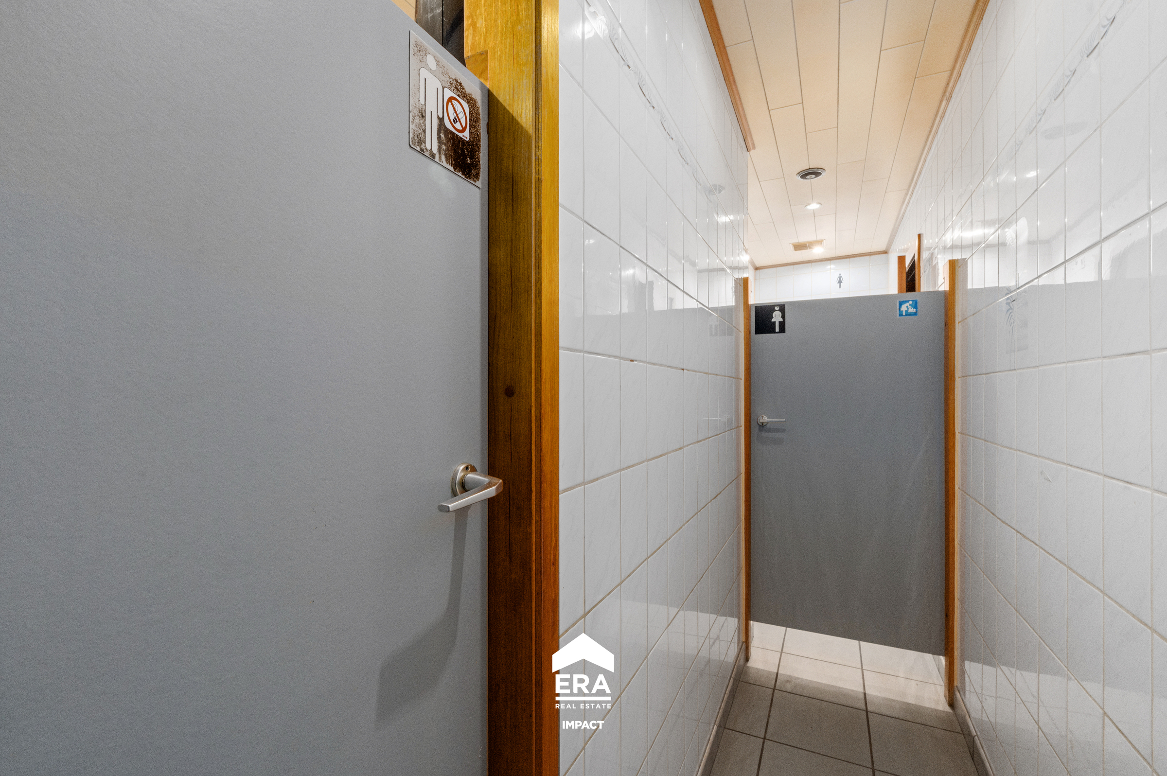 Commercial for sale in Peer with 3 bedrooms - photo 3