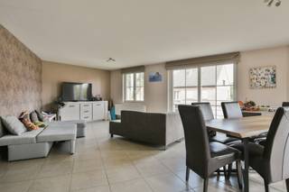 Eernegem: Ruim duplexappartement te koop met 2 slaapkamers gelegen in de residentie Marie Rose te Eernegem.In het hart van Eernegem, in de goed...