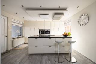 Dit pand is gelegen in het centrum van Hechtel-Eksel met openbaar vervoer, winkels & ontspanningsmogelijkheden in de nabijheid. Een...