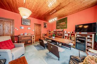 Info: bruxelles.ouest@weinvest.be or +32 2 315 77 22 | Single-family home located close to all amenities (public transport, schools, shops)...