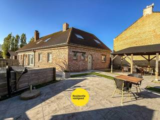 In het charmante Nieuwpoort (Ramskapelle) bevindt zich deze instapklare halfopen bebouwing (2009).De woning biedt maar liefst 4 volwaardige...