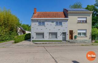 EERSTE BEZOEKDAG ZATERDAG 06/06 VAN 10u (enkel op afspraak!)MERELBEKE - Deze te moderniseren, ruime HOB op een perceel van 500m² biedt veel...