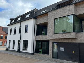 Hoekappartement op de tweede verdieping in de nieuwbouw residentie "De Rembrandt". Gebouwd met oog voor detail en comfort.Bij de afwerking van de...