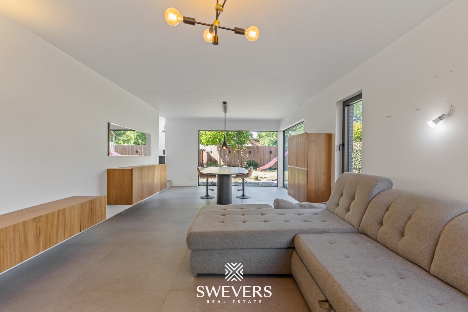 Vernieuwde halfopen gezinswoning (220 m²) met zuidgerichte tuin in Hasselt - foto 3