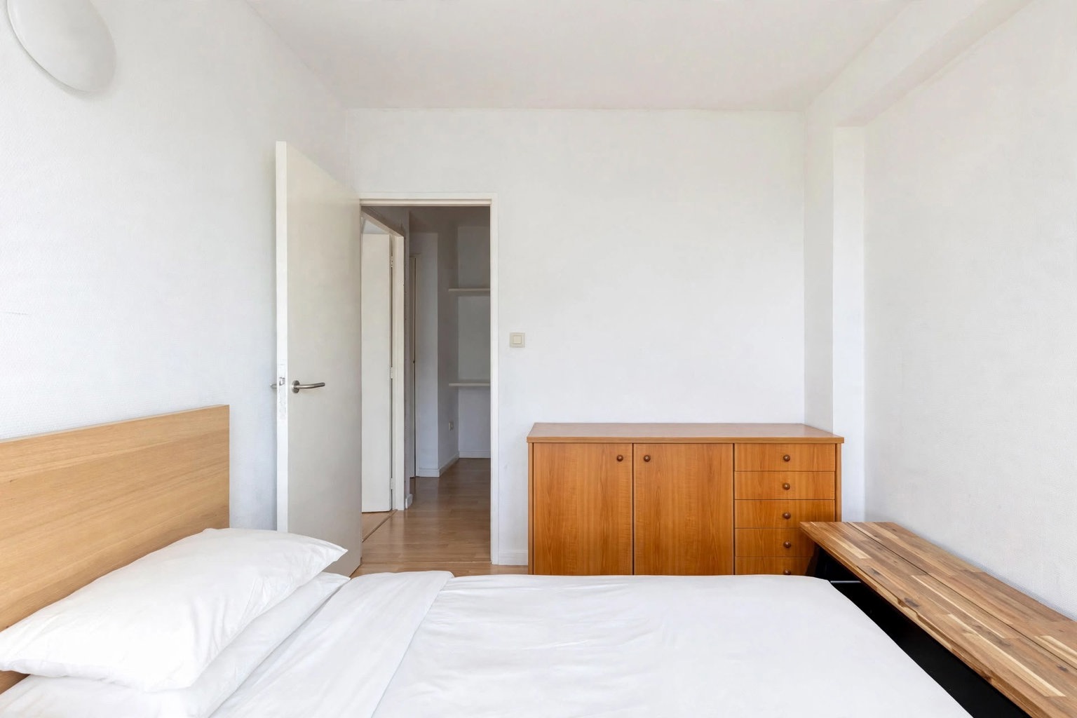 Instapklaar 2 slaapkamer appartement met prachtig uitzicht  - foto 5
