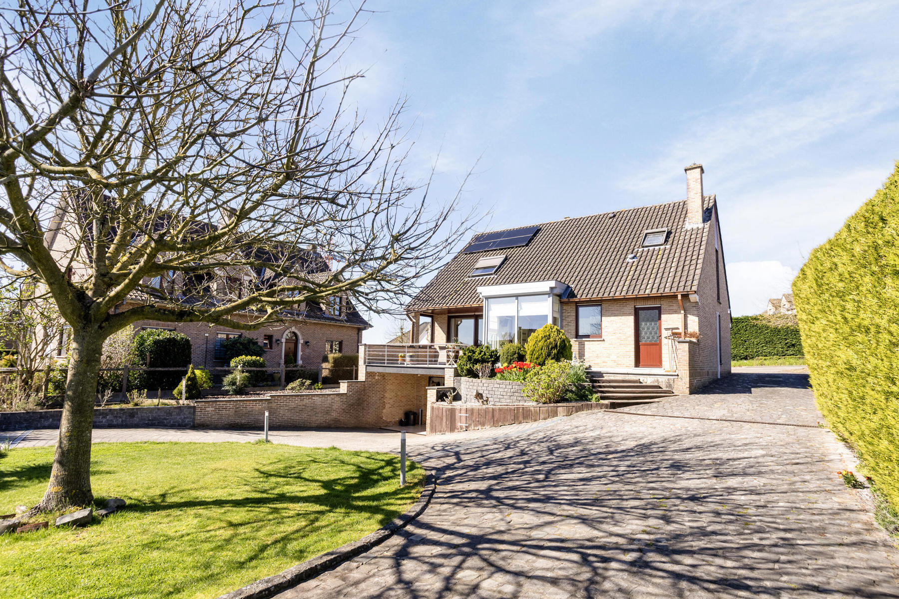Goed onderhouden en gunstig gelegen villa met 4 slaapkamers - foto 4