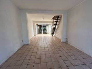 **Op te frissen/ te renoveren woning nabij Centrum Wilsele-Putkapel en E314**Nabij het centrum van Wilsele, op een boogscheut van Leuven en tal van...