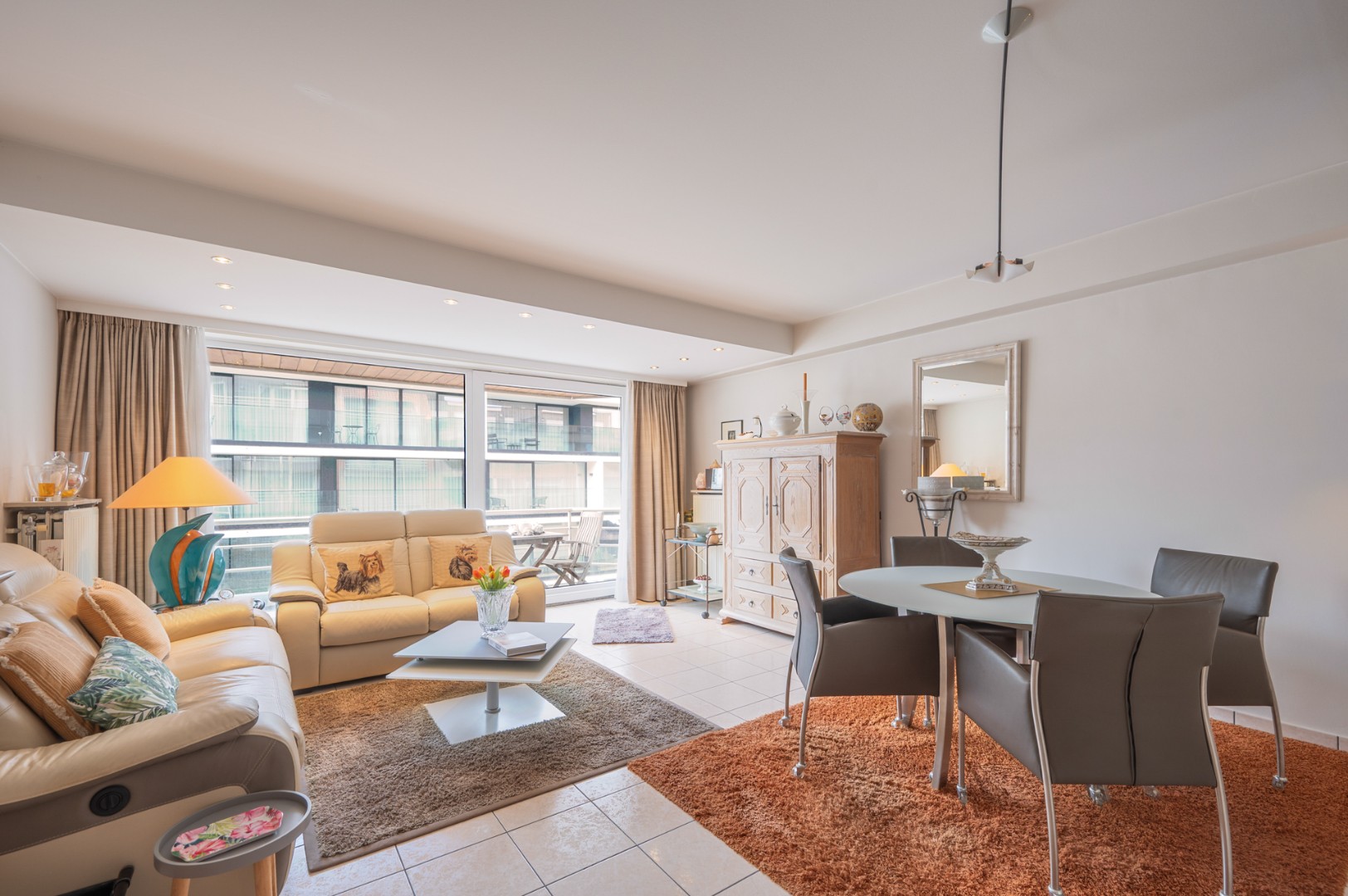 Lichtrijk appartement met 2 slaapkamer en garage op Paul Parmentierlaan - foto 2