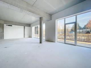 Ces nouvelles propriétés commerciales à vendre ont un emplacement commercial de premier plan dans le centre de Lokeren et bénéficient d'un...